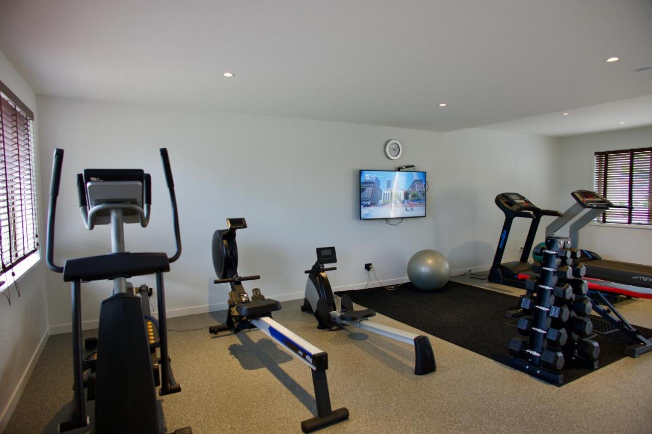 Regal Palms Resort Rotorua Exterior foto A home gym