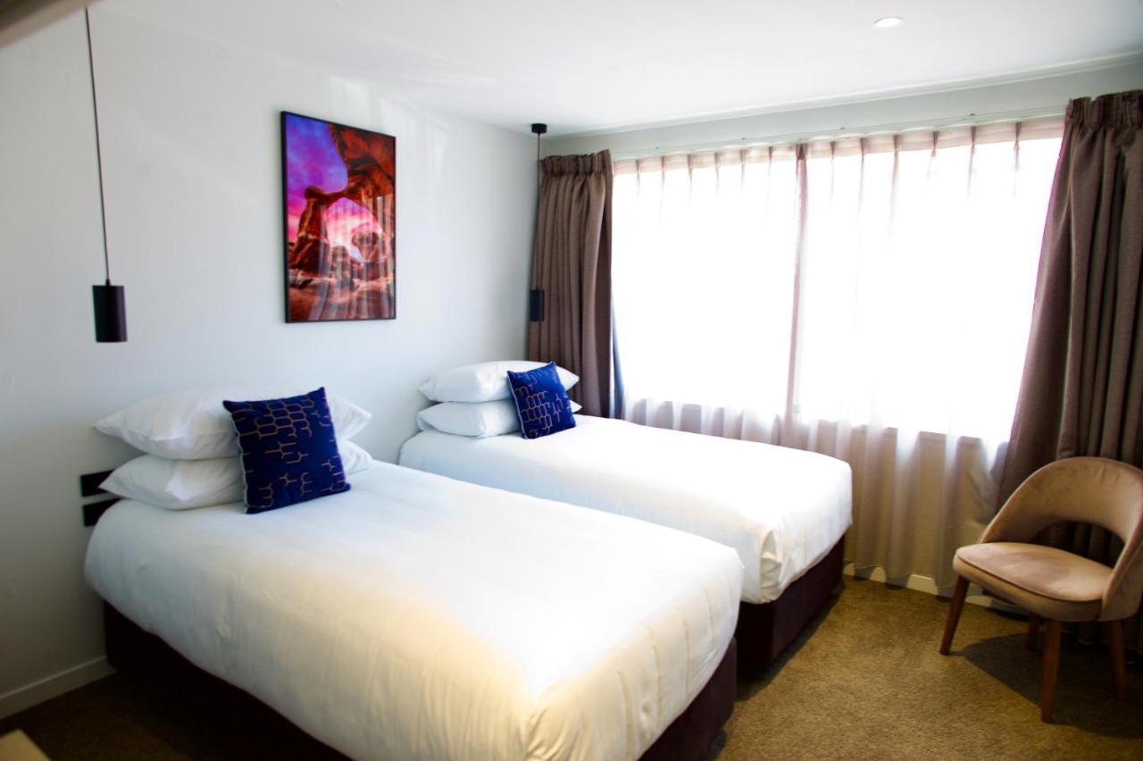 Regal Palms Resort Rotorua Exterior foto A room at the hotel