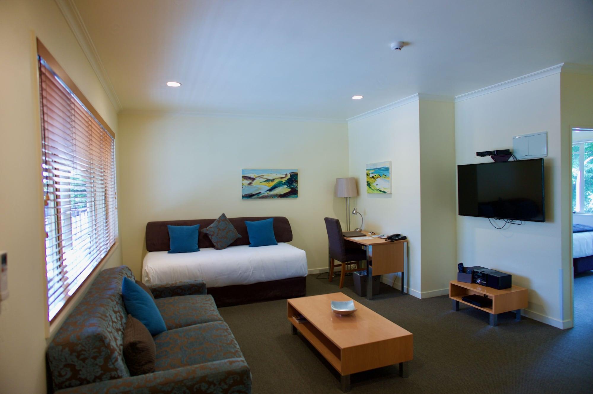 Regal Palms Resort Rotorua Exterior foto A typical one-bedroom apartment at the hotel