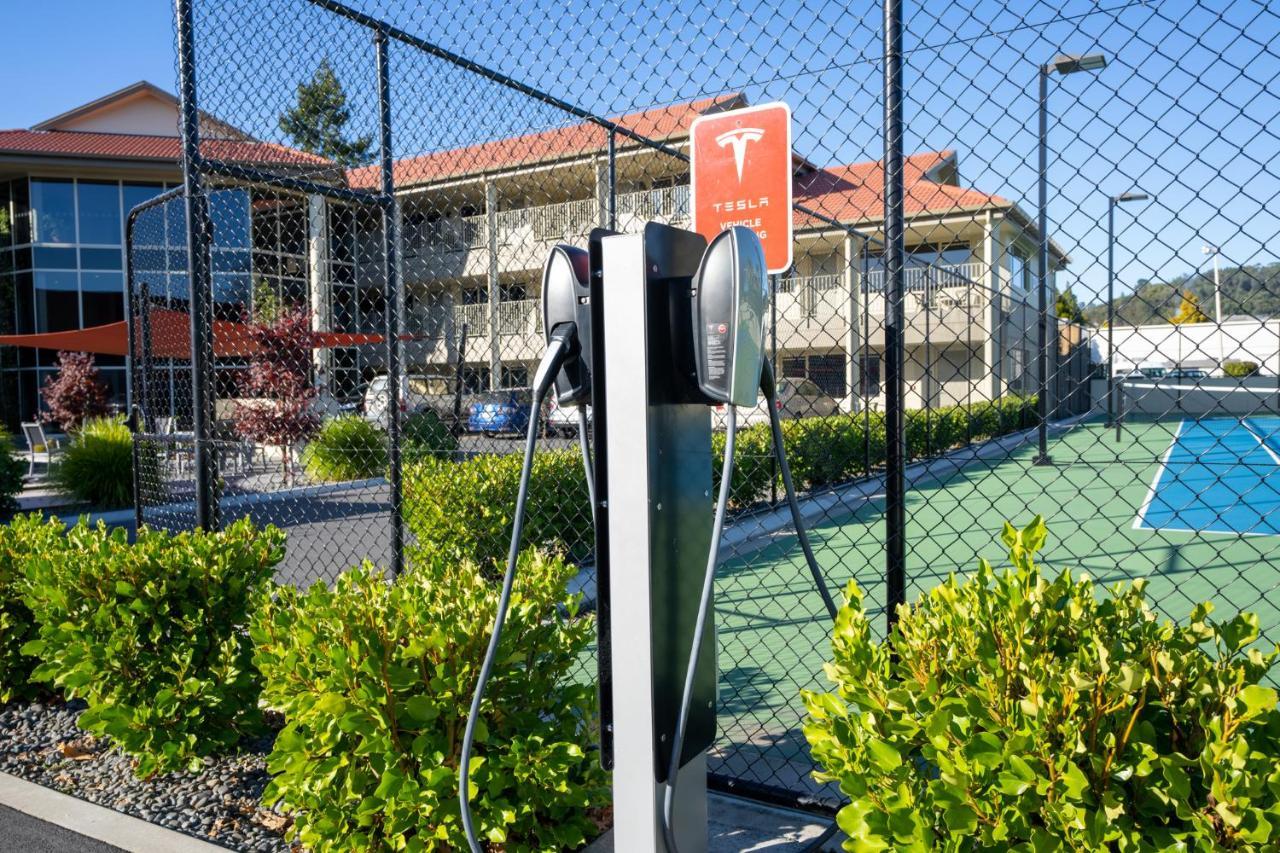 Regal Palms Resort Rotorua Exterior foto Tesla Supercharger in San Jose, California