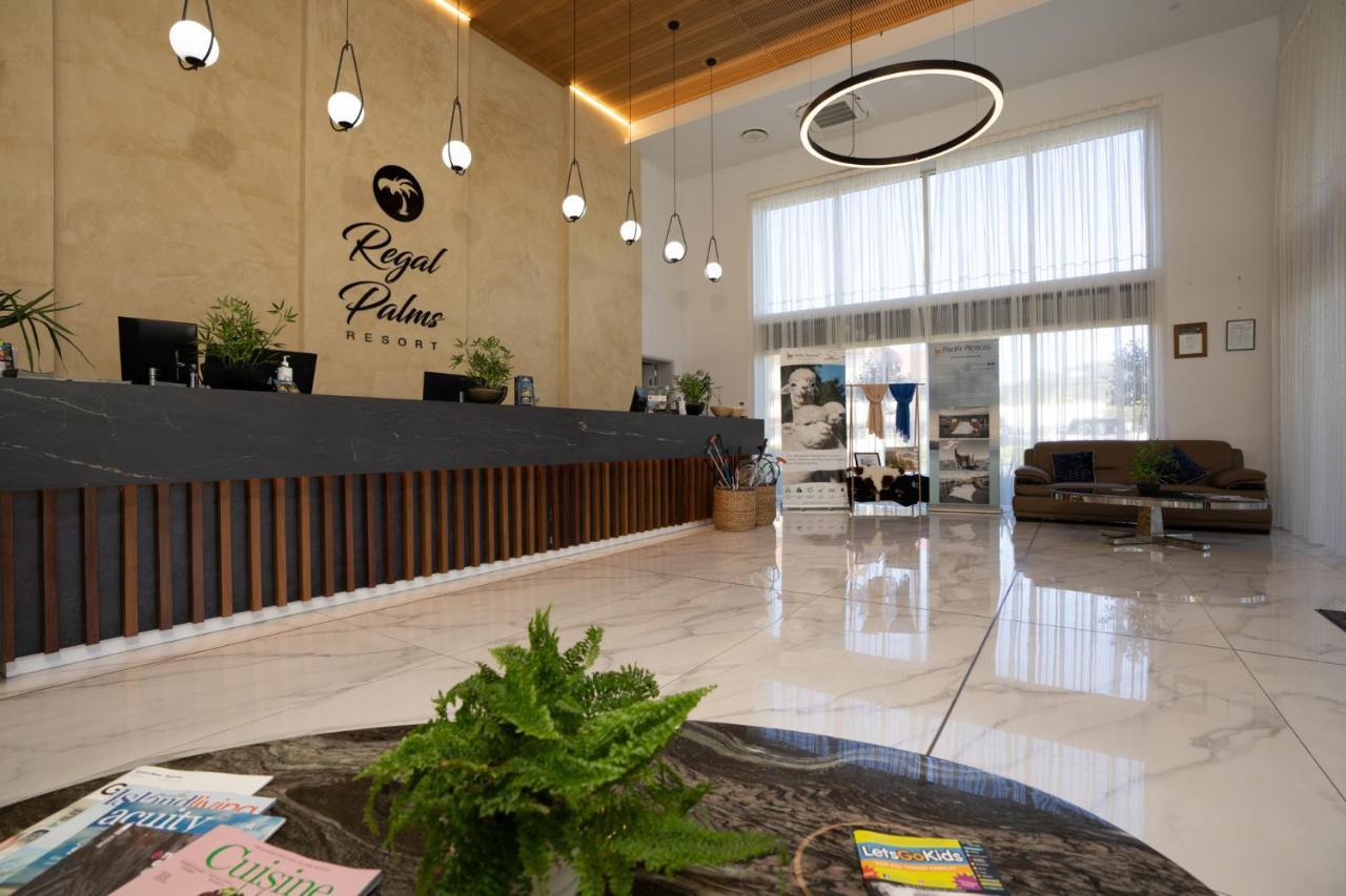 Regal Palms Resort Rotorua Exterior foto Royal Palace Hotel