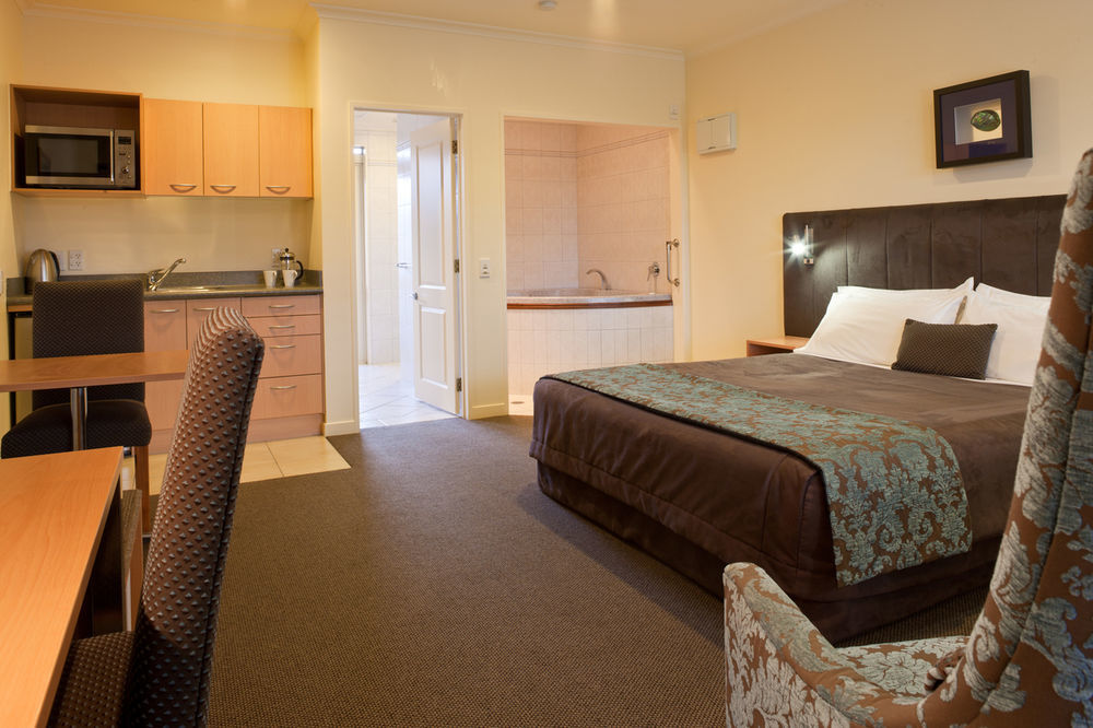 Regal Palms Resort Rotorua Exterior foto A studio apartment in Australia